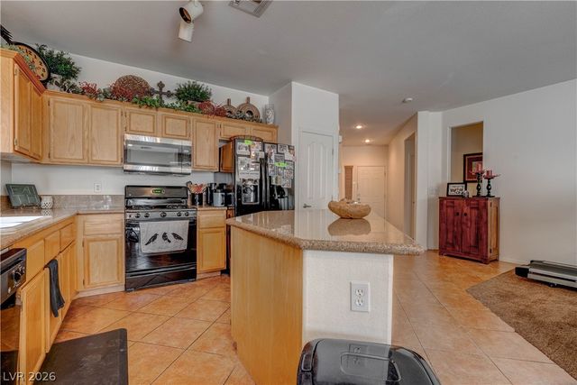 1025 Echo Beach Avenue, North Las Vegas, NV 89086