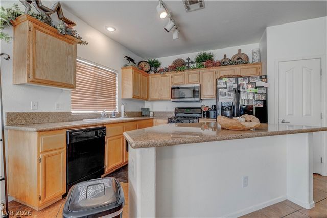 1025 Echo Beach Avenue, North Las Vegas, NV 89086