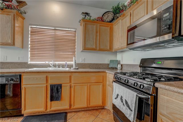 1025 Echo Beach Avenue, North Las Vegas, NV 89086