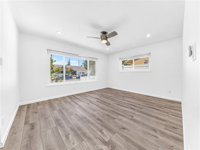 19243 Knapp St, Northridge, CA 91324
