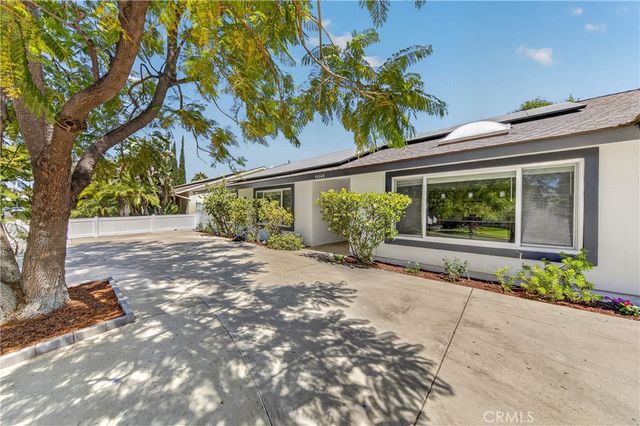 19243 Knapp St, Northridge, CA 91324