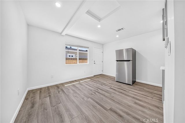 19243 Knapp St, Northridge, CA 91324