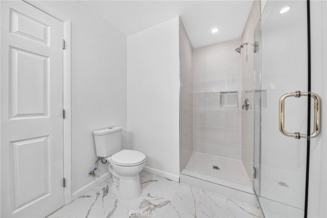 19243 Knapp St, Northridge, CA 91324