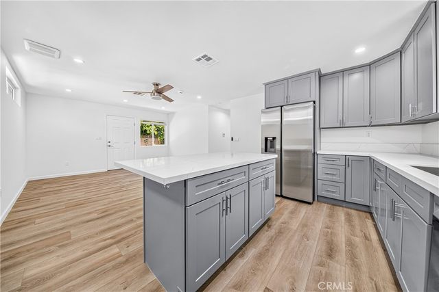 19243 Knapp St, Northridge, CA 91324