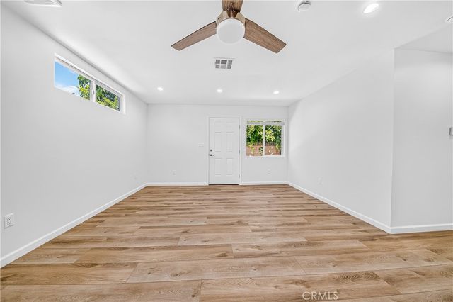 19243 Knapp St, Northridge, CA 91324