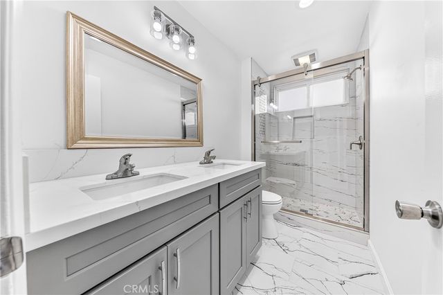 19243 Knapp St, Northridge, CA 91324