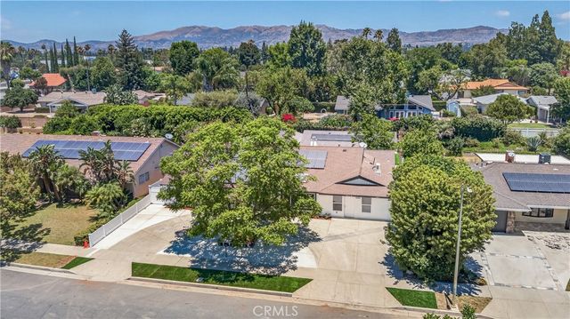 19243 Knapp St, Northridge, CA 91324