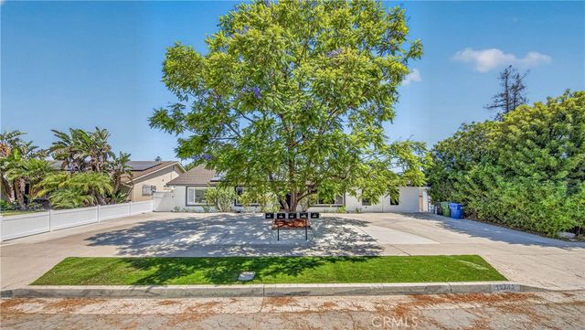 19243 Knapp St, Northridge, CA 91324