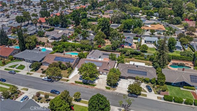 19243 Knapp St, Northridge, CA 91324