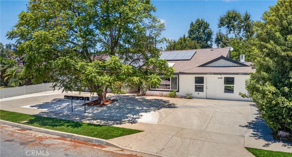 19243 Knapp St, Northridge, CA 91324