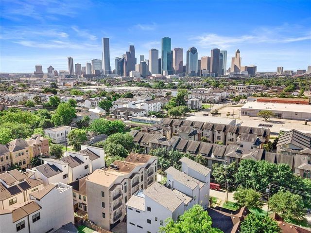 1910 Summer Street C, Houston, TX 77007