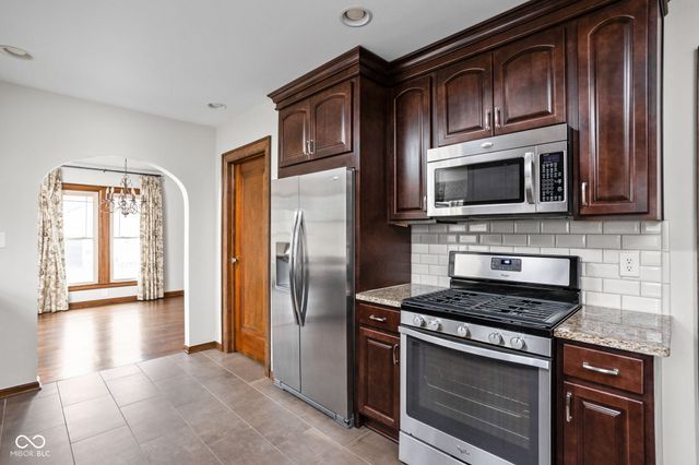 6001 Indianola Avenue, Indianapolis, IN 46220