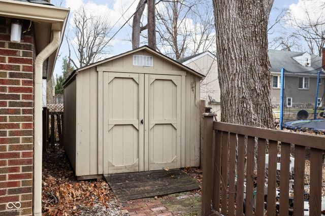 6001 Indianola Avenue, Indianapolis, IN 46220