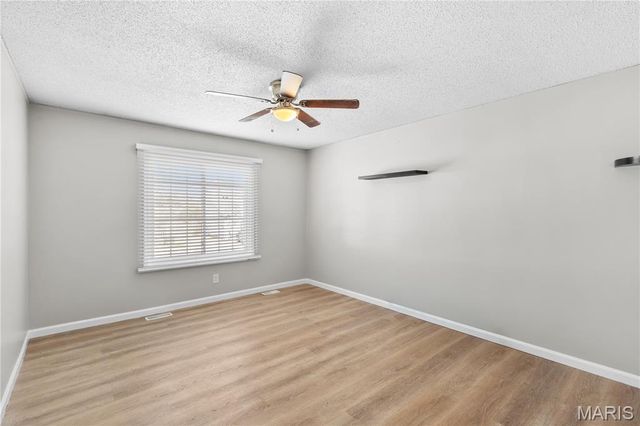 1954 Tealwood Cove Drive, Florissant, MO 63031