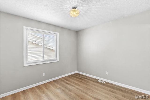 1954 Tealwood Cove Drive, Florissant, MO 63031