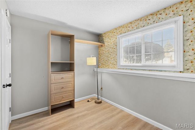 1954 Tealwood Cove Drive, Florissant, MO 63031