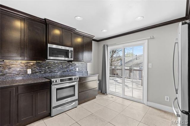 1954 Tealwood Cove Drive, Florissant, MO 63031