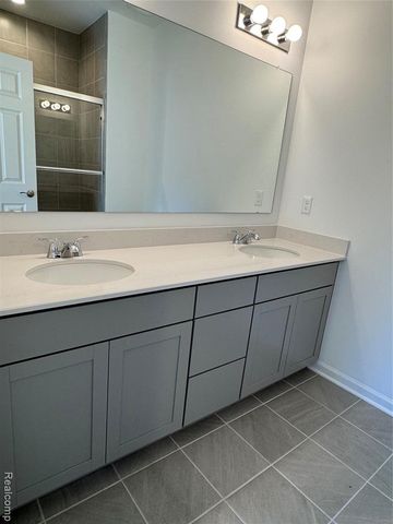 20776 Burn Drive, Macomb, MI 48044