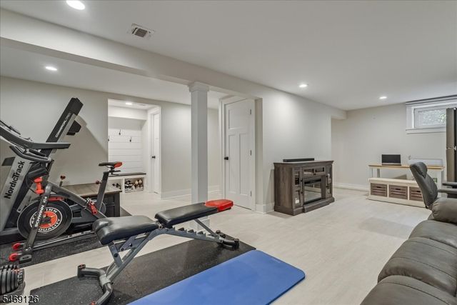 139 Winding Way, Cedar Grove Twp., NJ 07009