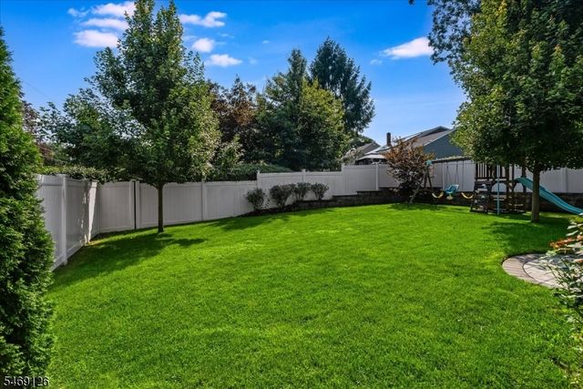 139 Winding Way, Cedar Grove Twp., NJ 07009