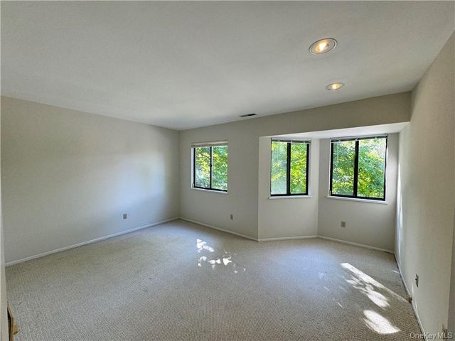 17 Rambling Brook Road, Chappaqua, NY 10514