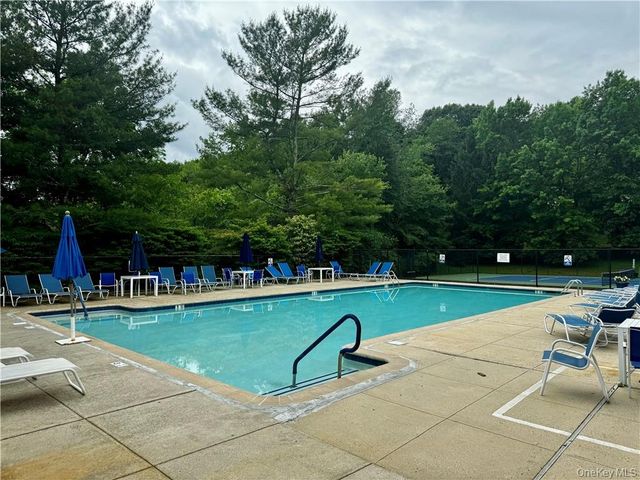 17 Rambling Brook Road, Chappaqua, NY 10514