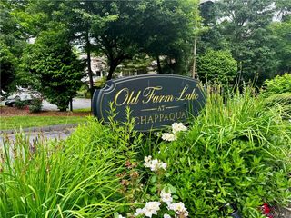 17 Rambling Brook Road, Chappaqua, NY 10514