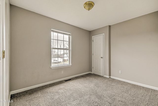 220 Peters Road, Bristol, TN 37620