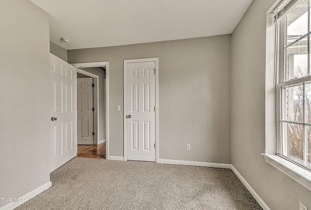 220 Peters Road, Bristol, TN 37620