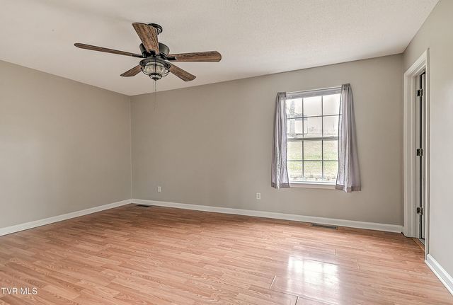 220 Peters Road, Bristol, TN 37620