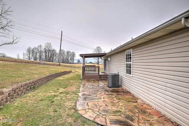 220 Peters Road, Bristol, TN 37620
