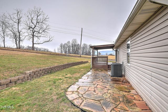 220 Peters Road, Bristol, TN 37620