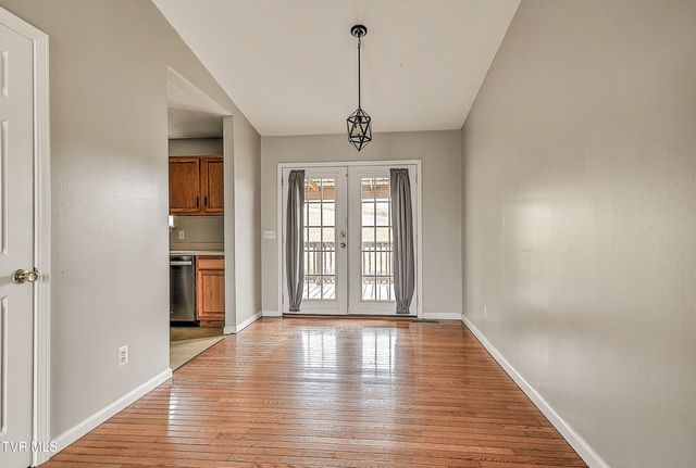 220 Peters Road, Bristol, TN 37620