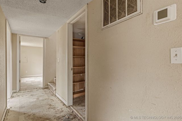 207 S Bixby Street, Coweta, OK 74429