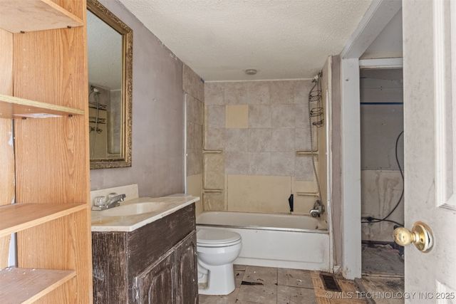 207 S Bixby Street, Coweta, OK 74429