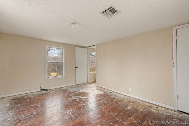 207 S Bixby Street, Coweta, OK 74429