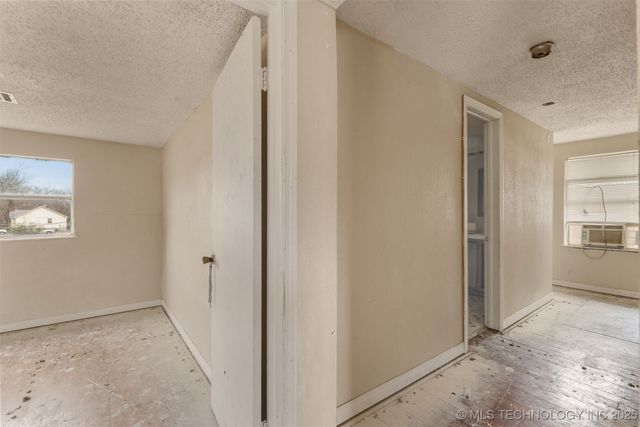 207 S Bixby Street, Coweta, OK 74429