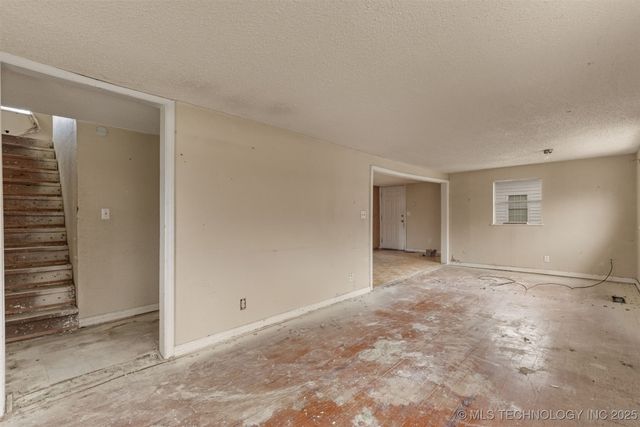 207 S Bixby Street, Coweta, OK 74429