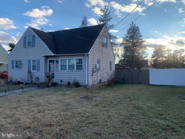 26 LOIS LN, Mount Holly, NJ 08060