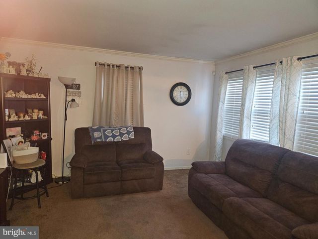 26 LOIS LN, Mount Holly, NJ 08060