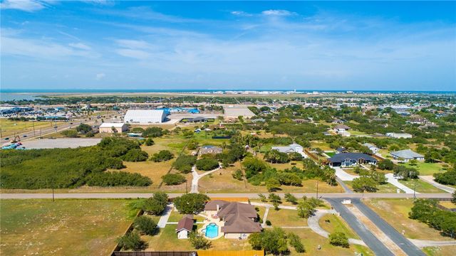 1502 Westridge Blvd, Corpus Christi, TX 78418