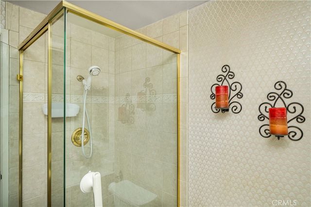 5153 Melbourne, Cypress, CA 90630