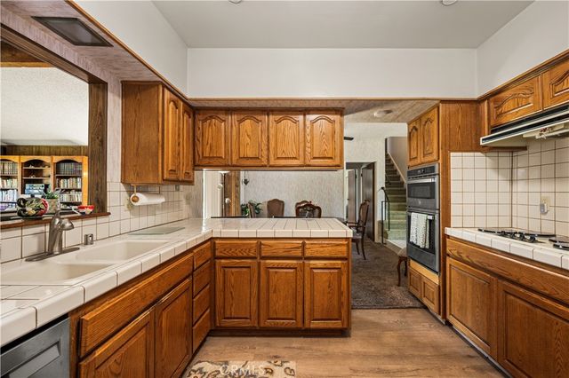 5153 Melbourne, Cypress, CA 90630