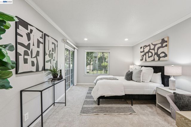 630 Canyon Oaks Drive D, Oakland, CA 94605