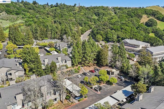 630 Canyon Oaks Drive D, Oakland, CA 94605