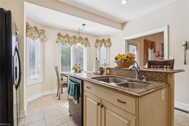 8748 Adams DR, Suffolk, VA 23433