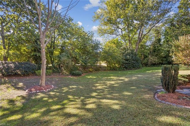 8748 Adams DR, Suffolk, VA 23433