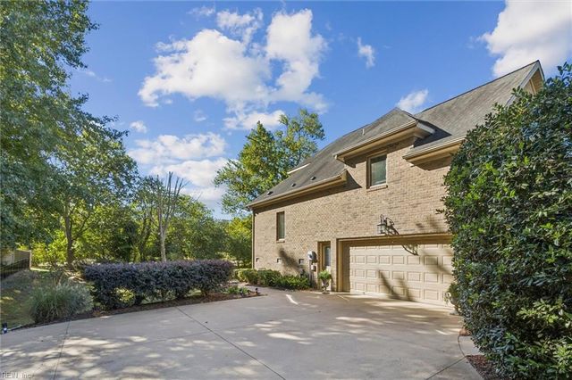 8748 Adams DR, Suffolk, VA 23433