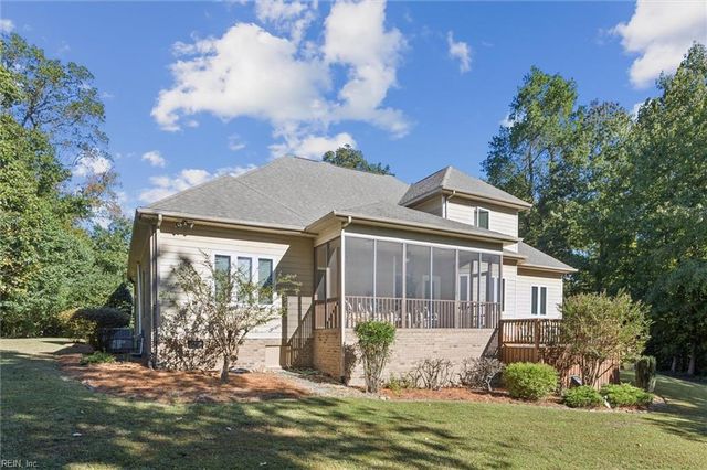 8748 Adams DR, Suffolk, VA 23433