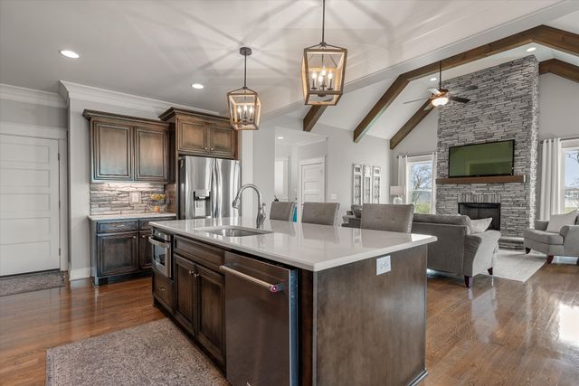 423 Whitley Way, Mount Juliet, TN 37122